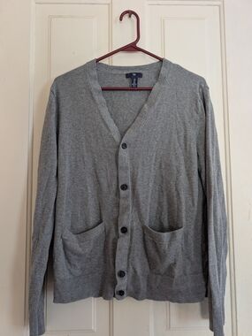 GAP Men's Gray V-Neck Button Cardigan Medium
